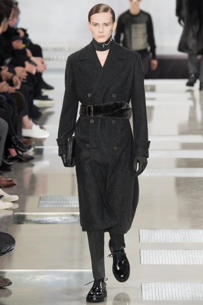 Look 5